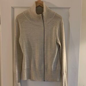 Women’s Kuhl cream offset zipper cardigan